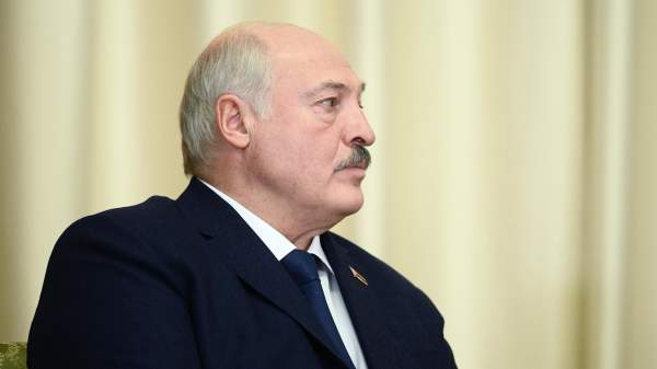 Read more about the article Лукашенко прибыл с рабочим визитом в Китай, где примет участие в саммите ШОС