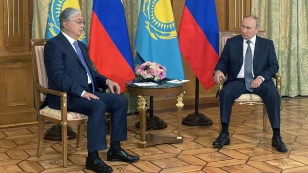 Read more about the article Путин позвонил Токаеву, чтобы рассказать о ходе диалога с США по Украине