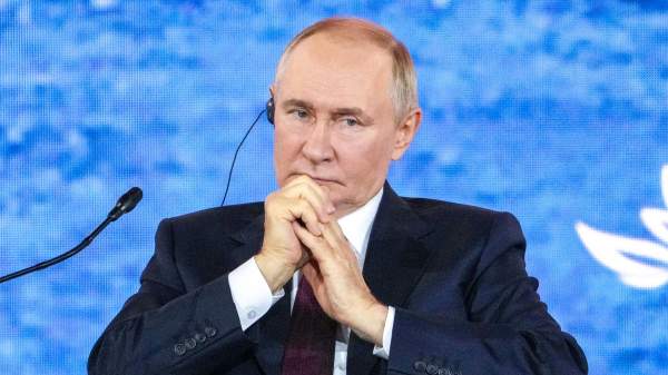 Read more about the article Путин призвал максимально разбюрократизировать работу с обращениями на прямую линию