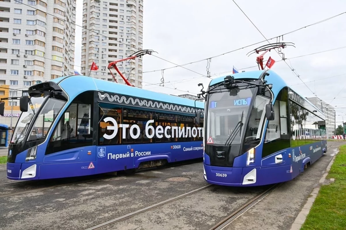 Read more about the article Самоходная звезда. Aif.ru проехался на первом в Москве беспилотном трамвае