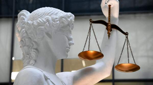 Read more about the article Суд приговорил экс-сотрудника 27-го ЦНИИ Минобороны Долгова к 6 годам за взяточничество